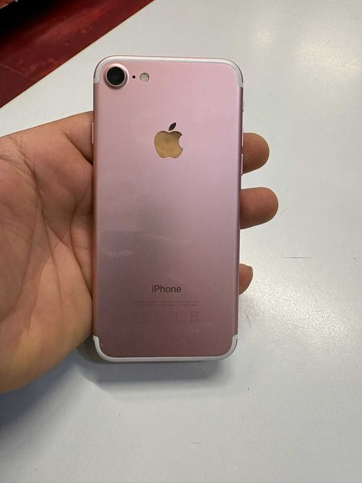 Vând telefoane iphone 7