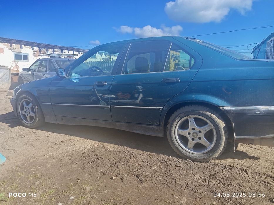 Продам БМВ е36..