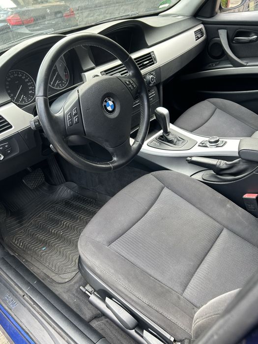BMW 3 Series 2011 — imagine 5