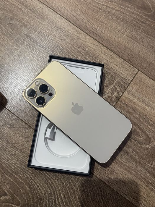 Продам Iphone 13 pro max 512г