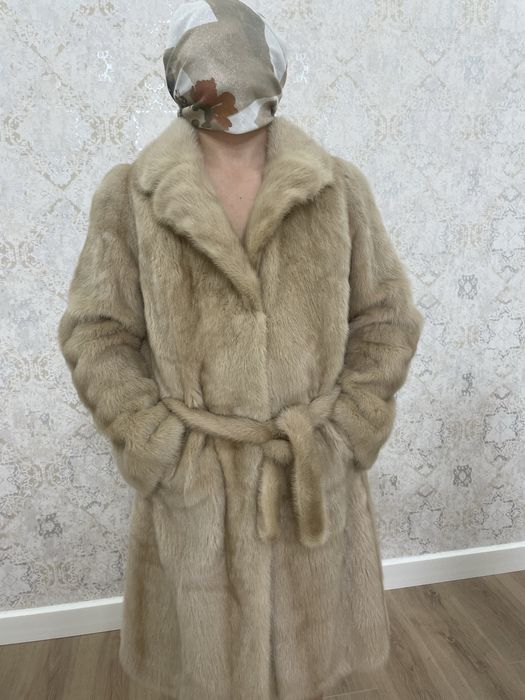 Продам норковую шубу