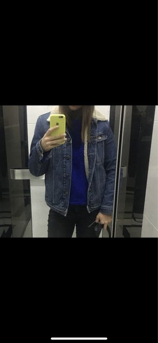 Продам, куртка джинсовая. Размер s