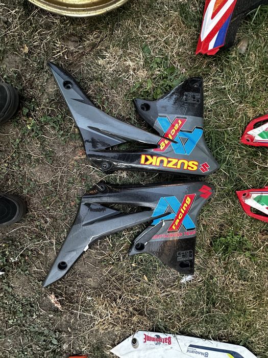 Продавам части за мотори