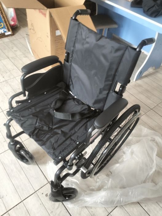 Инвалидная коляска