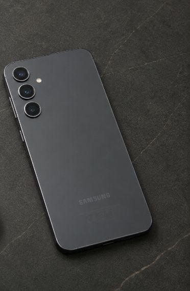 Продам самсунг с23 фе 6/128