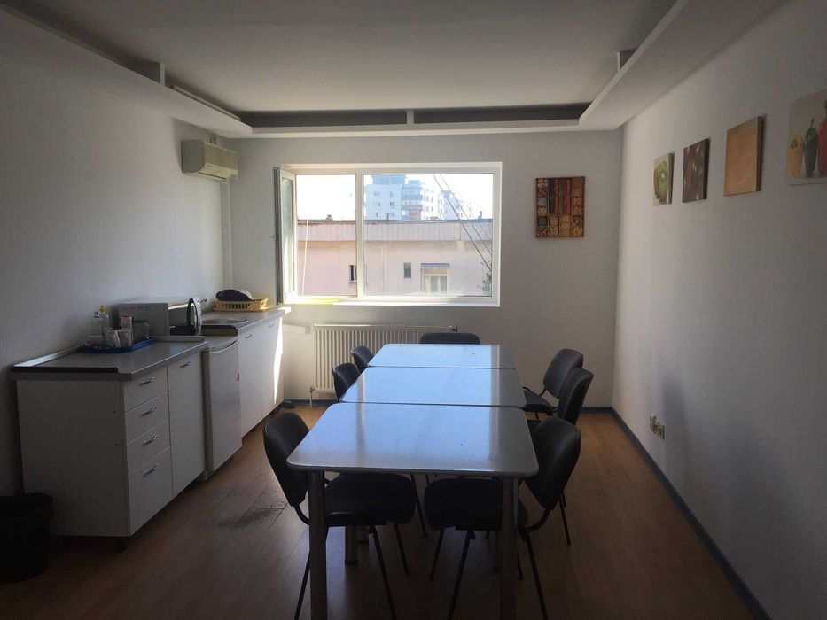 Inchiriez spatiu birou  300 Euro Mall Vitan - Dristor