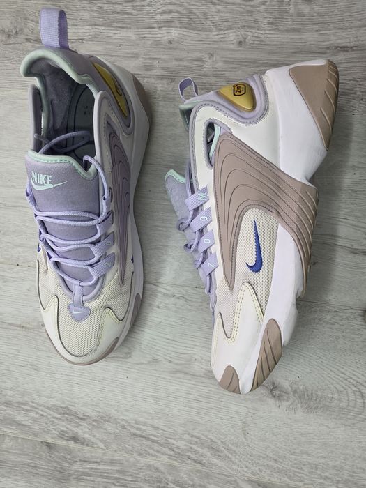 Nike Wmns Zoom 2K 42номер