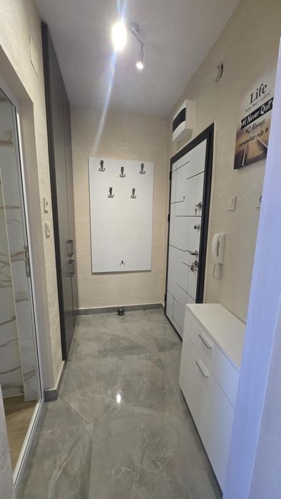 Дава се под наем Едностаен апартамент в Стара Загора, Център - 39 кв.м за 330 € - Снимка #7