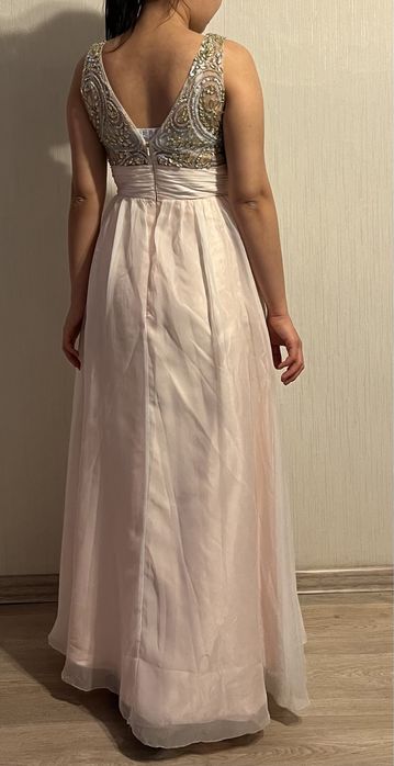 Вечерный платье