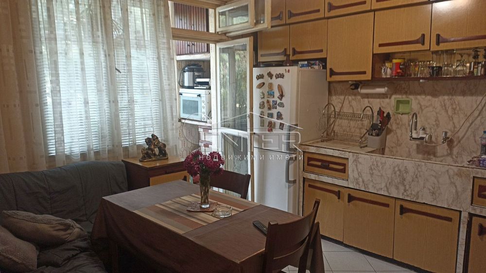 Продава се Четиристаен апартамент в Варна, Конфуто - 100 кв.м за 1540 €/кв.м - Снимка #5