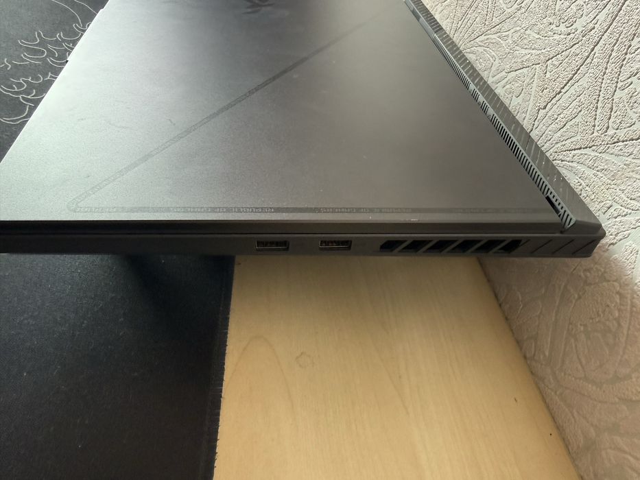 ASUS rog strix g16 с полным комплектом