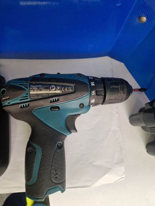 Makita DF330D 10.8v