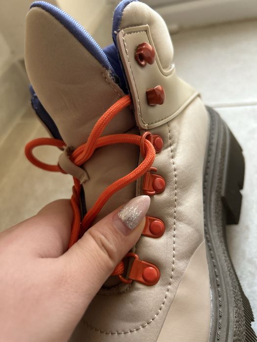 Зимни боти Reserved