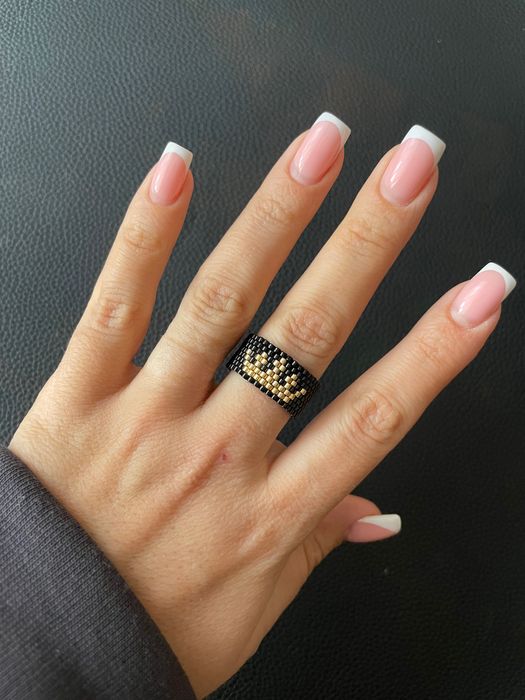 Кольцо из бисера