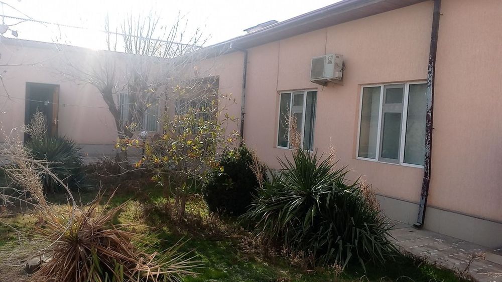 Срочно продаётся коттедж 6 соток город Навои водокачка