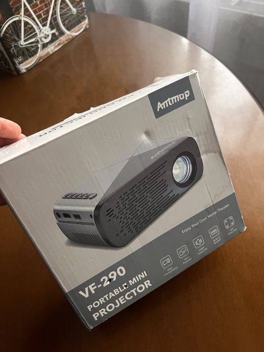 Videoproiector portabil Antmap 290