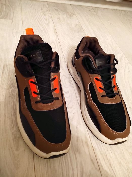 Adidași comozi, marimea 41 - 70 lei