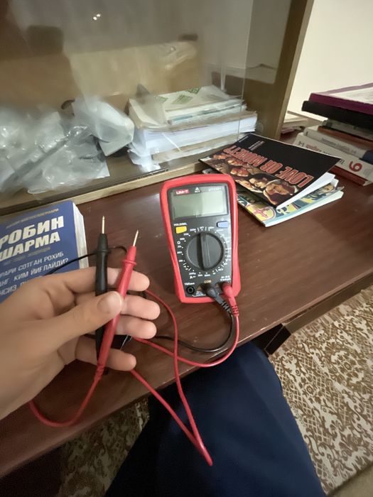 UNI-T Multimeter with NCV Detector original yangi