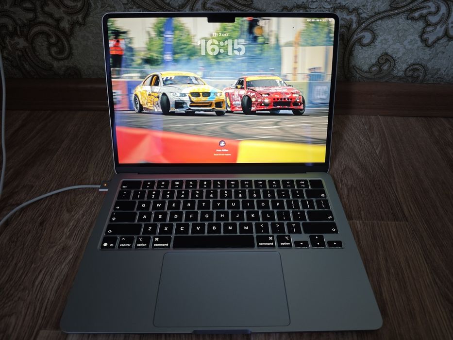 Macbook air M5 16/512