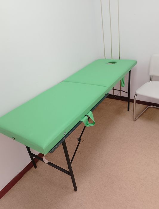 Продам кушетки 2 шт