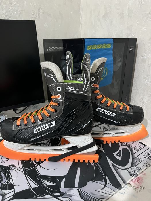 хокейные коньки Bauer