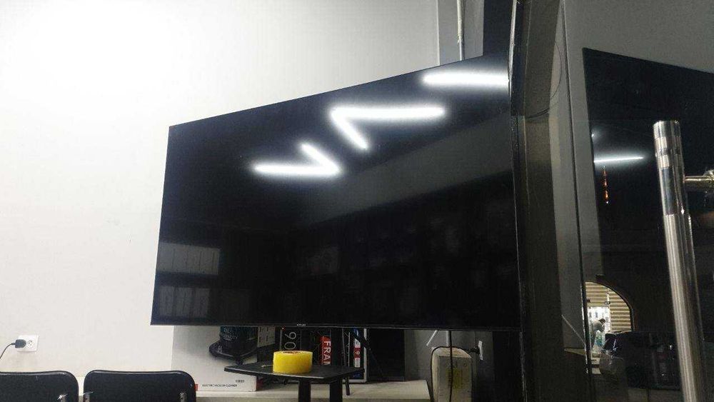 Телевизор ZIFFLER SmartTv 4K 55 + прошивка и Доставка по городу !