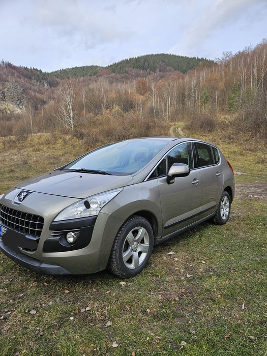 Peugeot 3008 an 20011 benzina manuala.