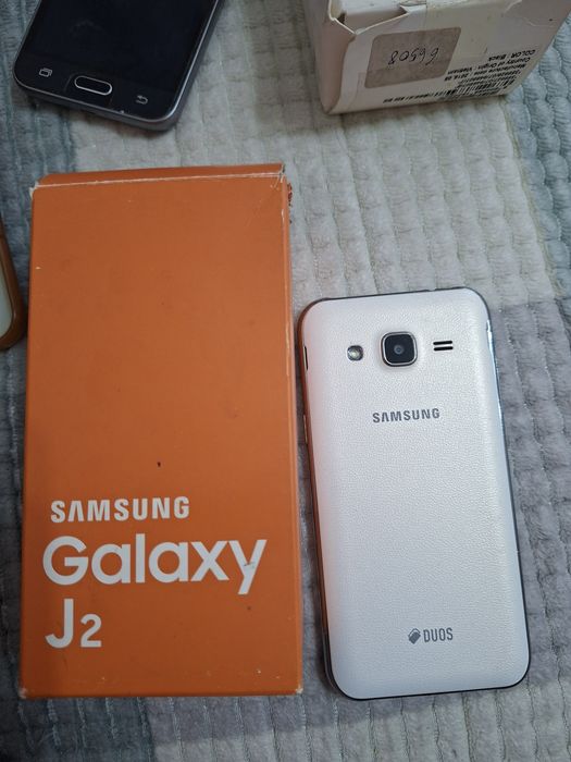 Продам телефоны на запчасти