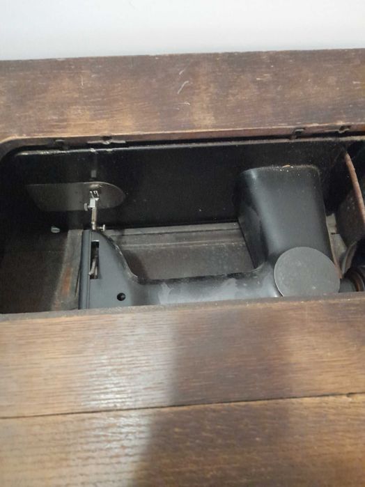 Masina de cusut veche