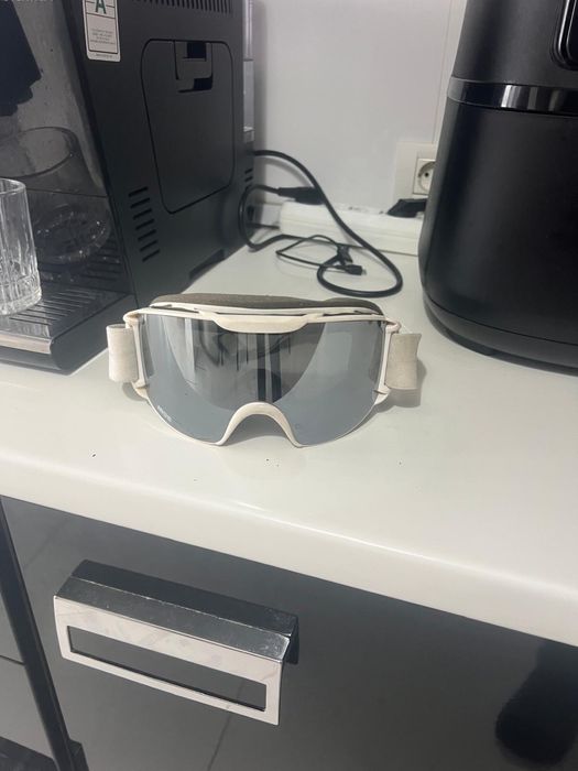 Ochelari ski negri si albi