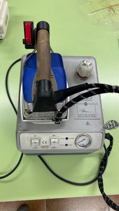 Профессиональный парогенератор утюг