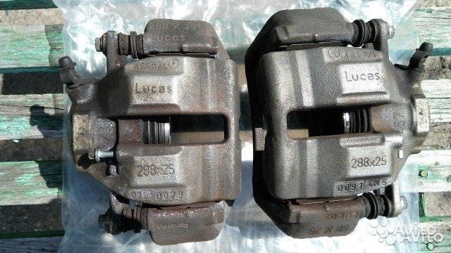 W203 тормозные суппорта