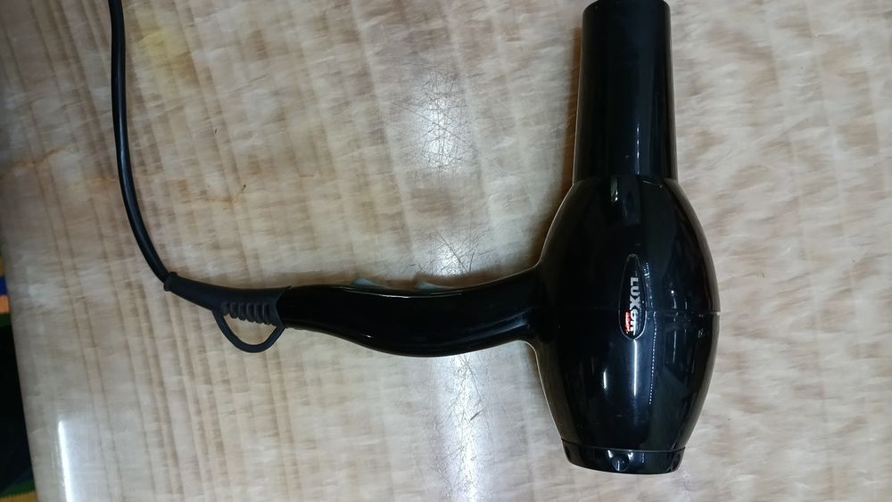 Продам фен Luxor