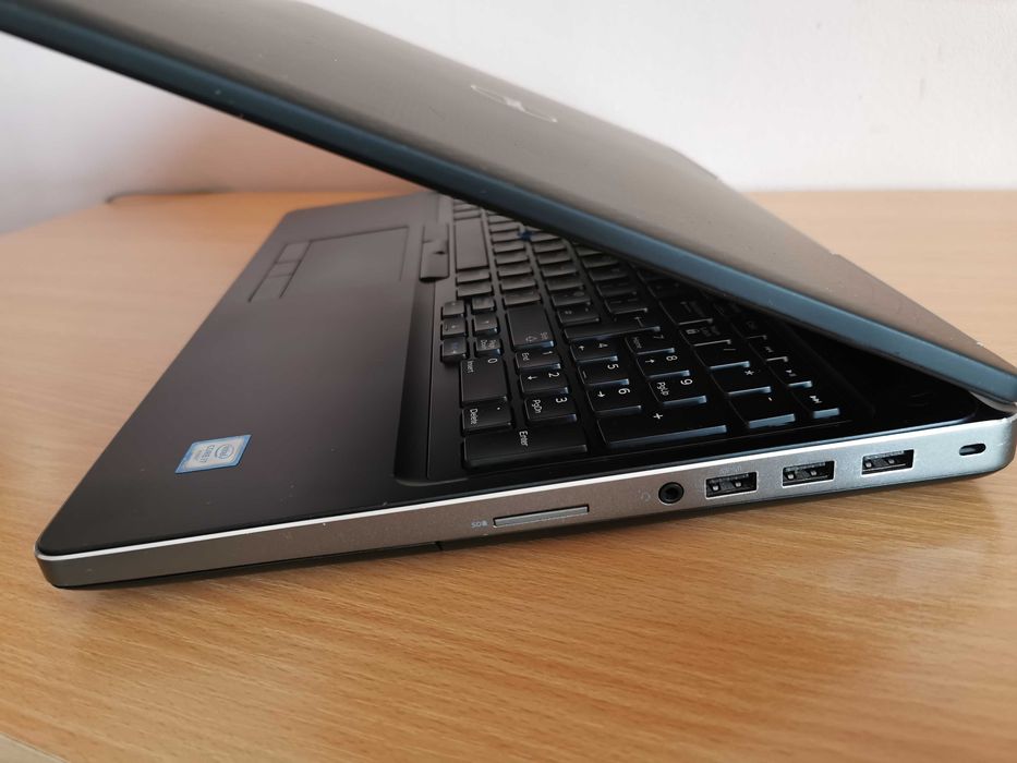 Dell Precision 7520, 15.6" 1920x1080, i7-6820HQ