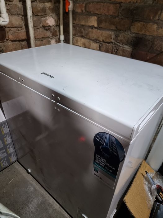 Продается морозильная камера