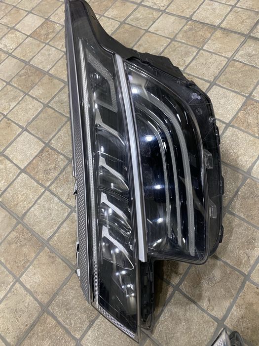 Kia Seltos 2021/2022 передние фары