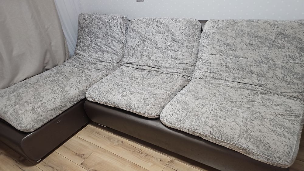 Диван , кожу перетягивать , СРОЧНО