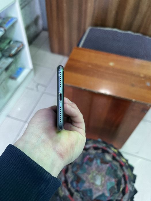 IPhone 8+ 64 GB xolati yaxshi