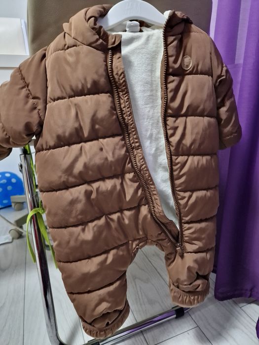 Combinezon bebeluși 0-6 luni MK și H&M