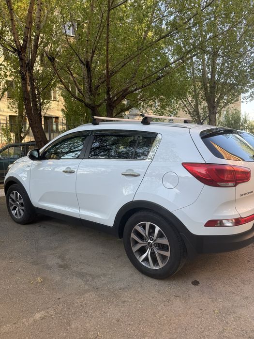 Kia sportage 2014 год