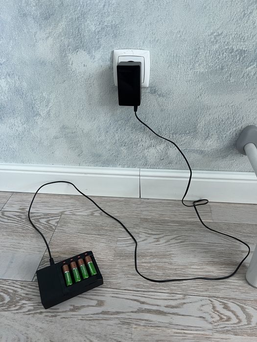 Зарядное устройство Duracell CEF14+2AA2AAA MON с батарейками