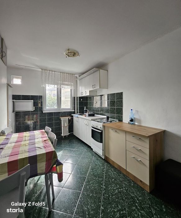 Apartament 2 camere decomandat Str. Carpați — fotografia 1
