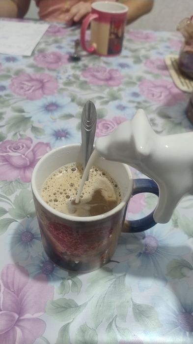 Продам веселый молочник