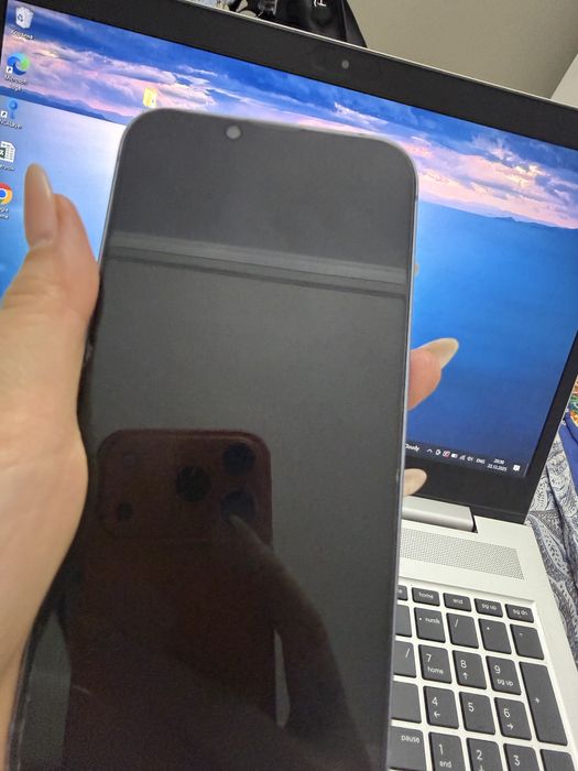 Продам Iphone 14