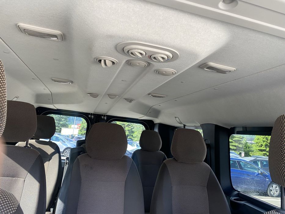 Vand Peugeot Boxer 2.2 Diesel  2021 / 8 locuri