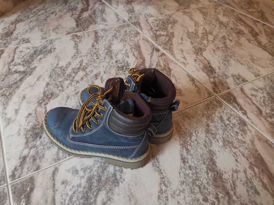 Зимни боти за момче