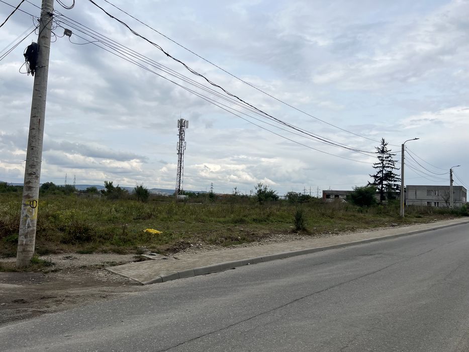 Cladire 10 Birouri Fagaras + Teren 2000 Mp Intravilan