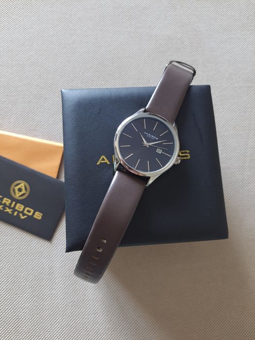 Ceas barbatesc Akribos XXIV - cu  bratara din piele
