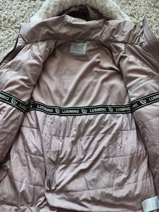 Пуховик на девочку