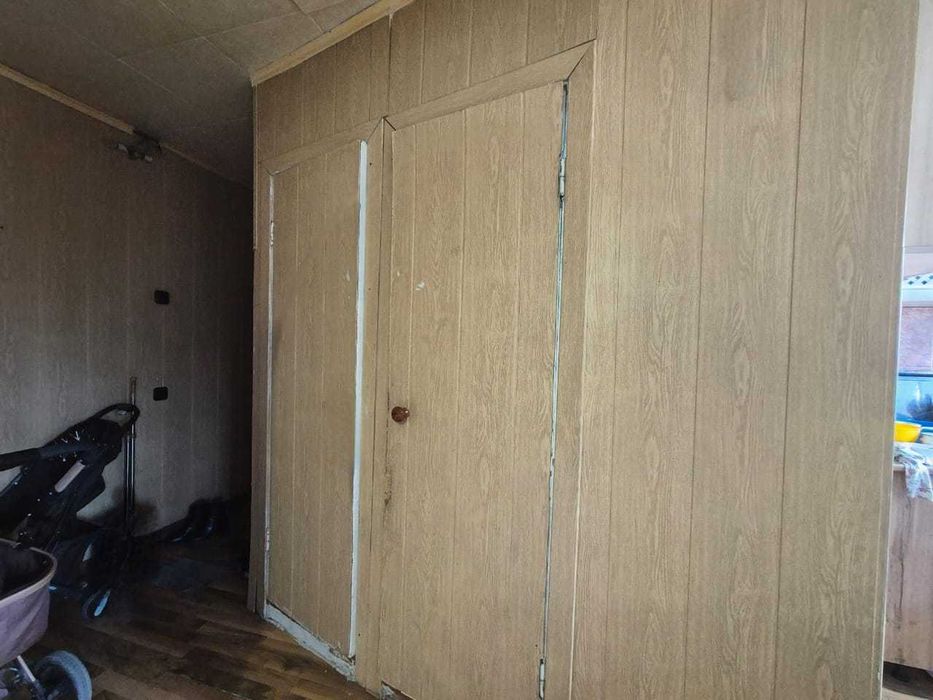 Продам 2 комн квартиру на 6 мкр